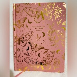 Beautiful biblical journal 🎀